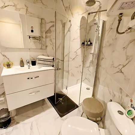 Superb Suite, Διαμέρισμα Νίκαια