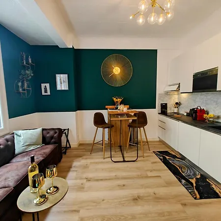 Διαμέρισμα Superb Suite,